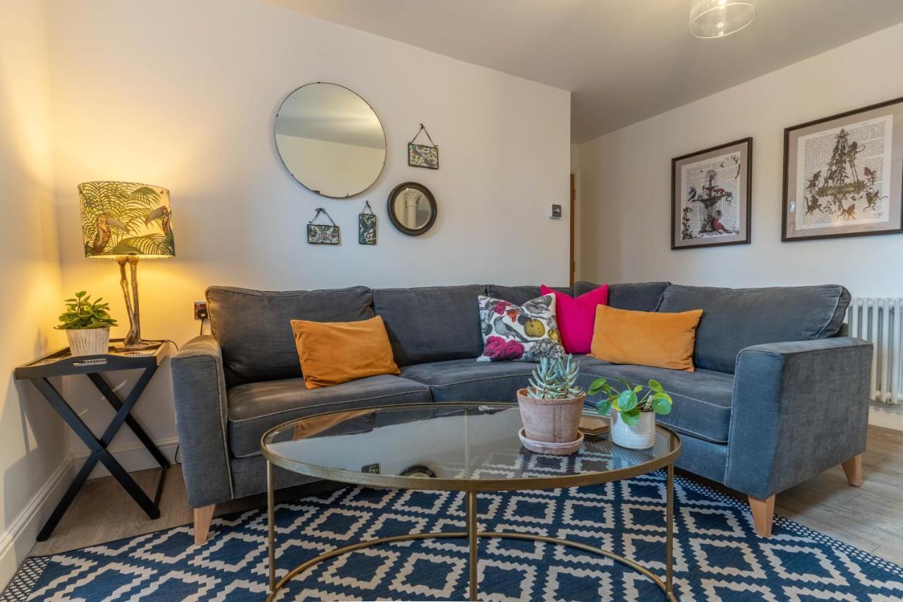 Luxury Chapel Apartment Within City Walls Chester Eksteriør billede