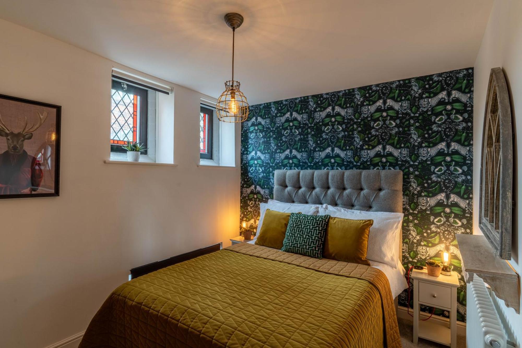 Luxury Chapel Apartment Within City Walls Chester Eksteriør billede